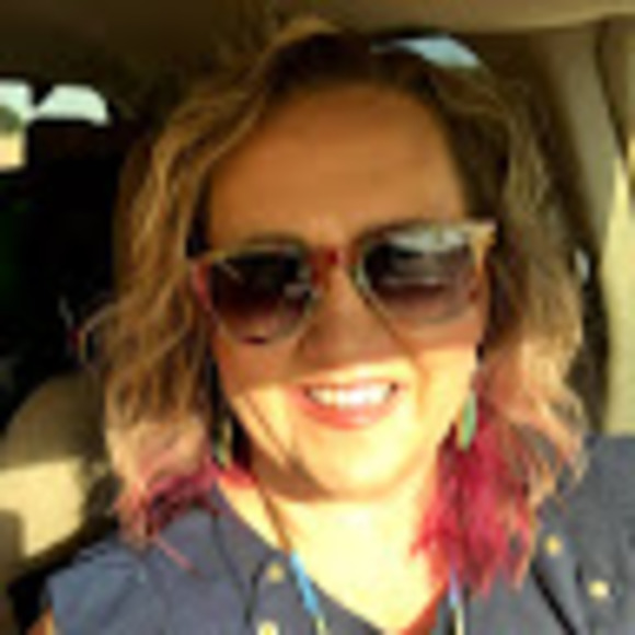 Meet your Posher, Alicia - Picture 1 of 1